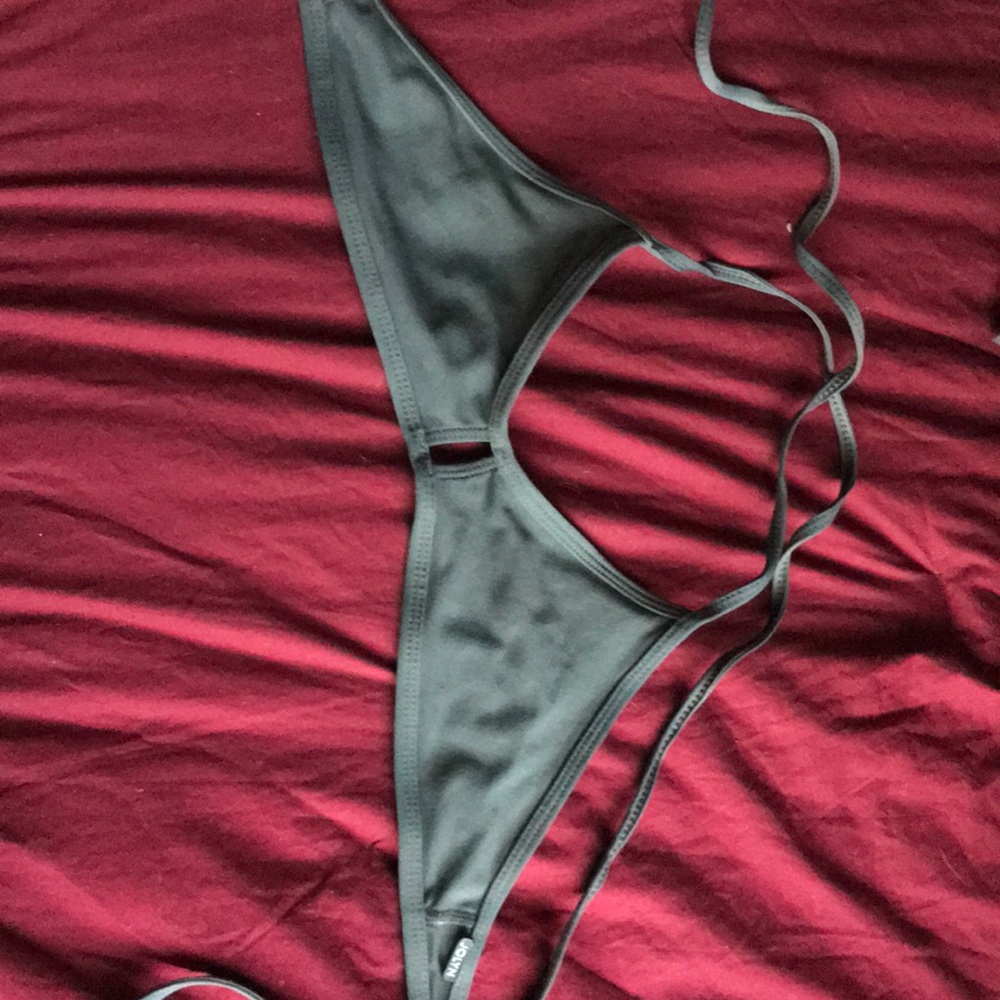 Jolyn bikini top